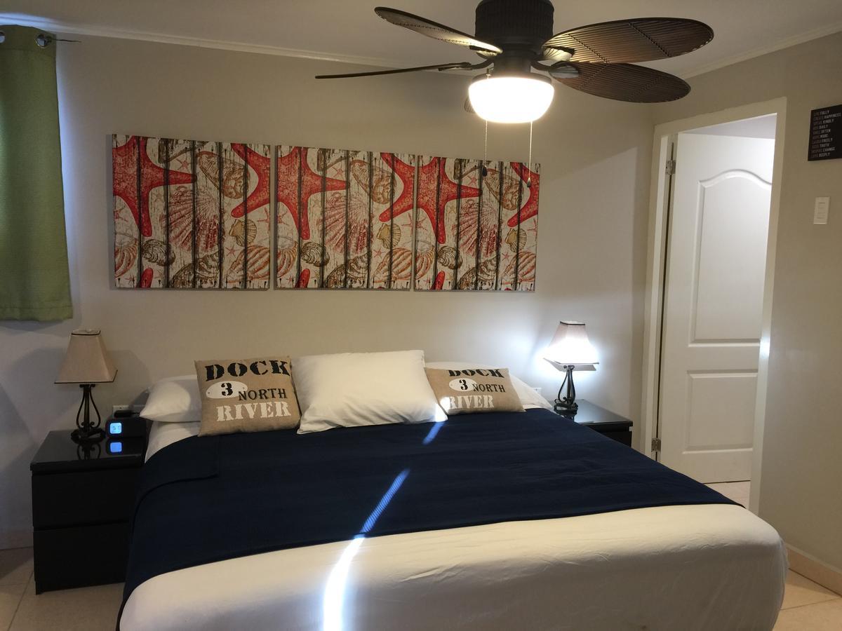 The Pier Beach Inn & Suites Willemstad Extérieur photo