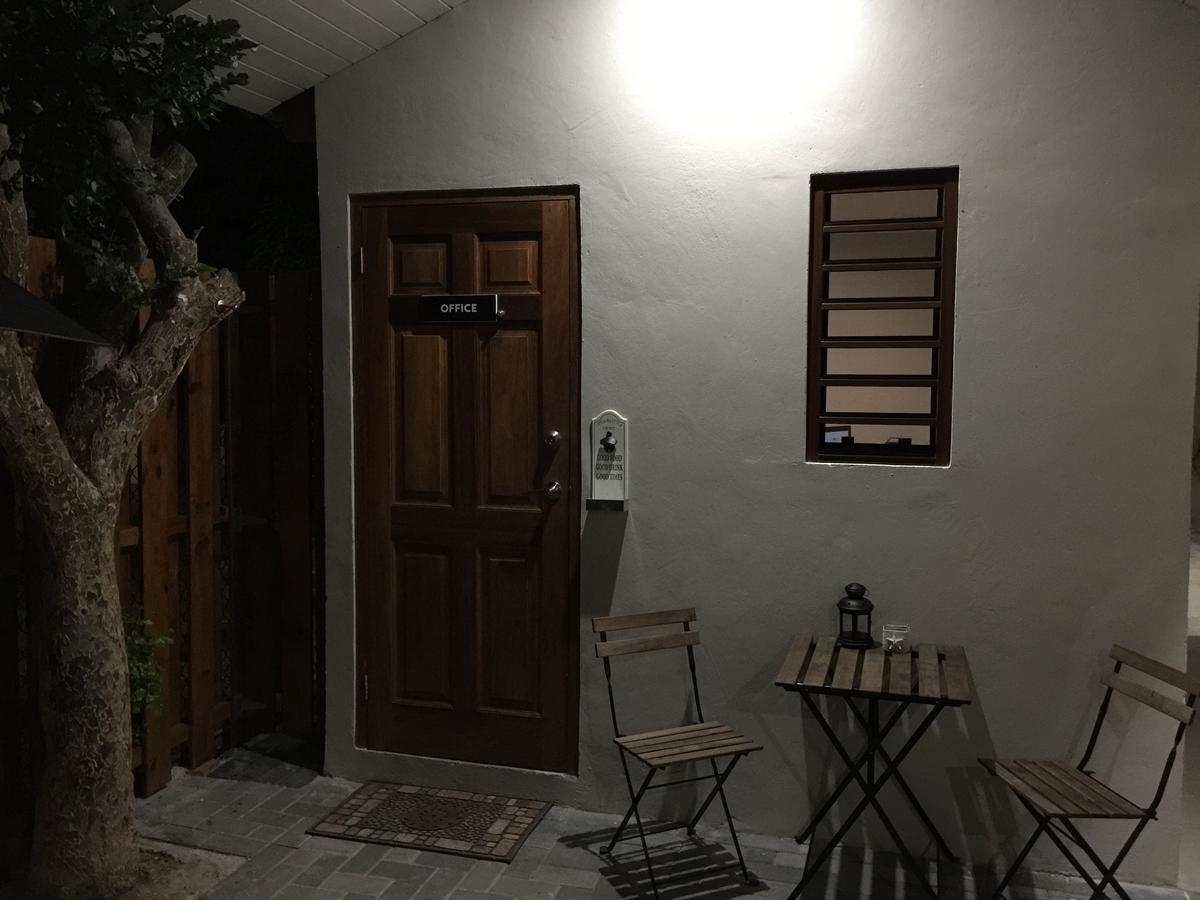 The Pier Beach Inn & Suites Willemstad Extérieur photo